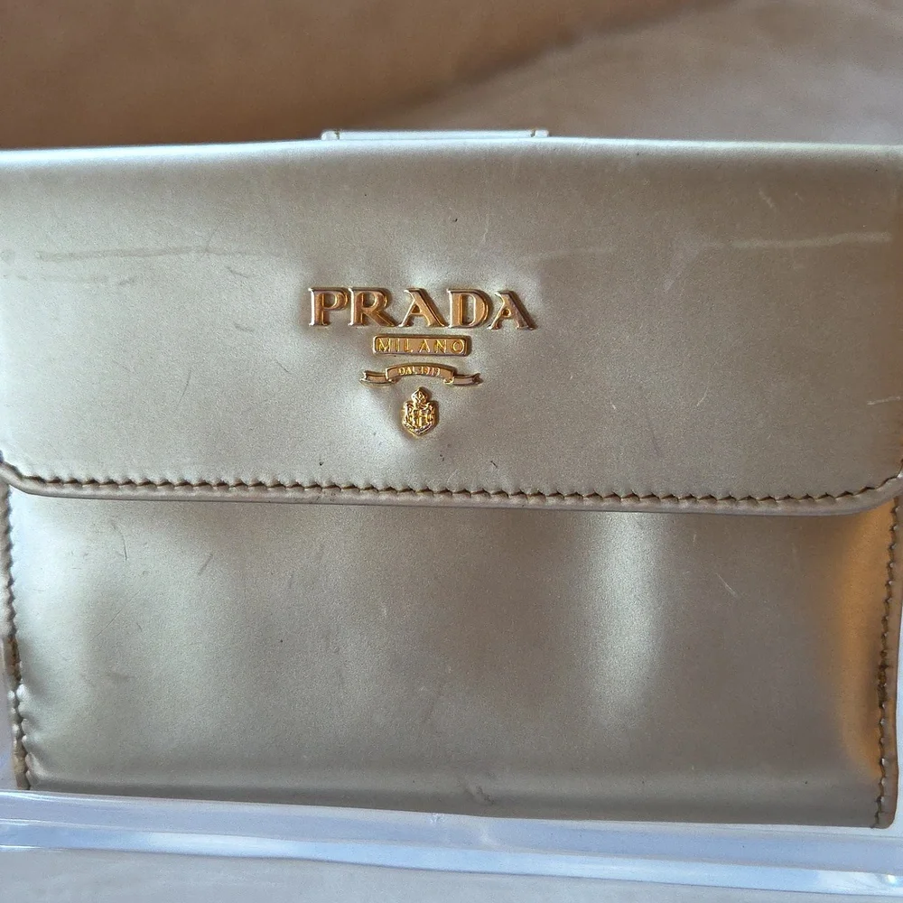 Prada Metallic‎ Gold Women's Wallet - Picture 7 of 7
